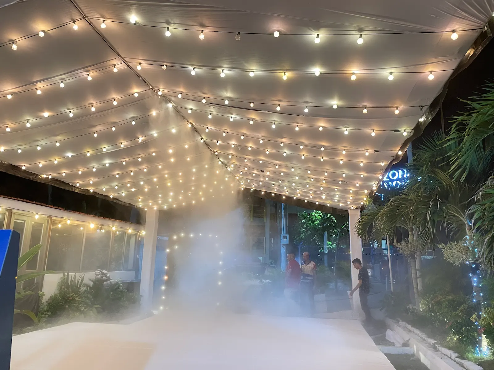 Sistema de nebulización de agua para climatización de exteriores Colombia