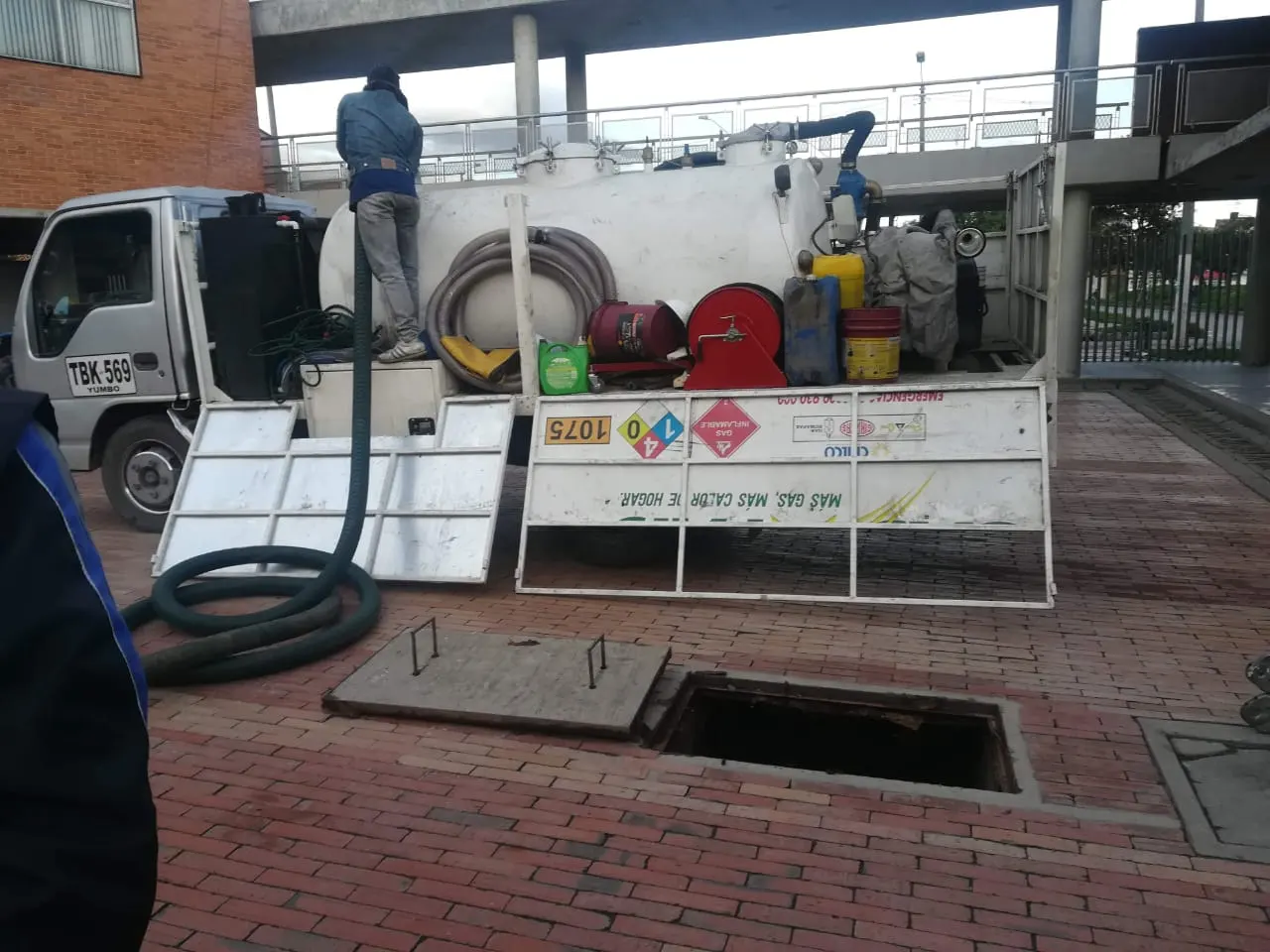 Mantenimiento de trampa de grasa en Bogotá - Proyecto 12